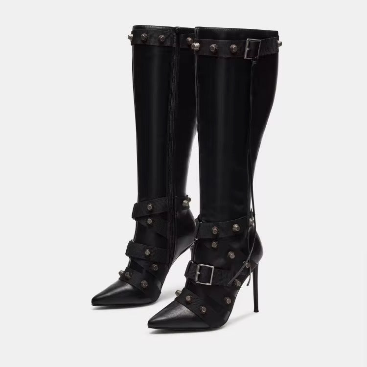 Botas hasta la rodilla ‘Studded Strap’ Dominatrix