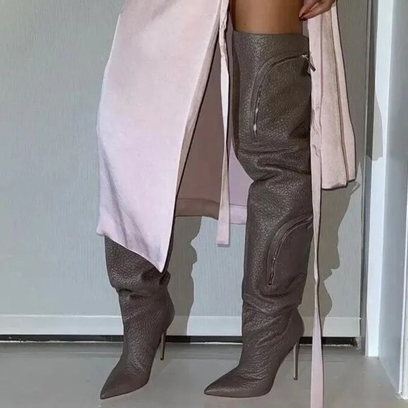 Botas altas con cremallera hasta el muslo